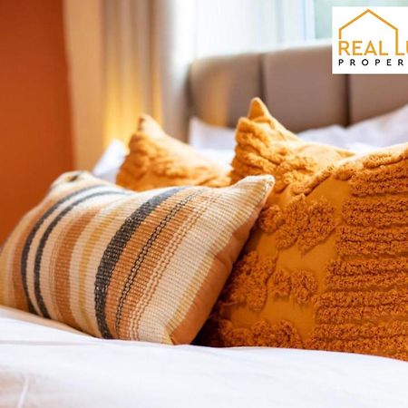 One-Bedroom Apartment By Real Lush Properties In Langsett Вулвергемптон Екстериор снимка
